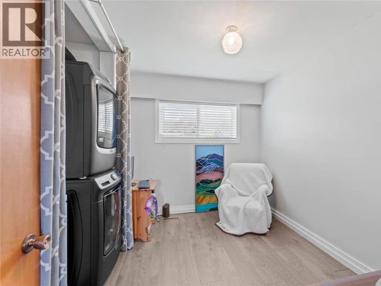 2321 Young Avenue, Kamloops, BC, V2B 4M7 - 21