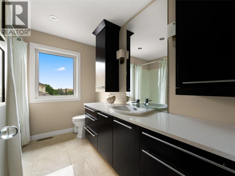 6110 Wascana Court, Regina, SK, S4V 3E7 - 21
