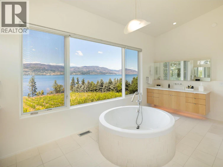 4840 Lakeshore Road, Kelowna, BC, V1W 4H6 - 42