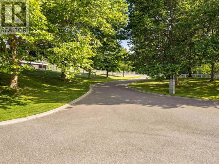 4840 Lakeshore Road, Kelowna, BC, V1W 4H6 - 12