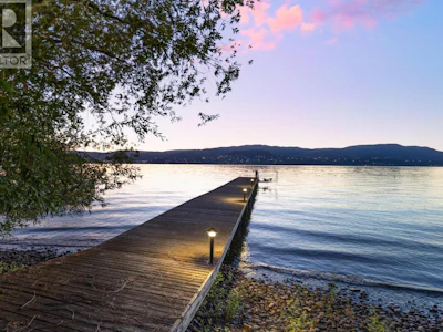 4840 Lakeshore Road - 5