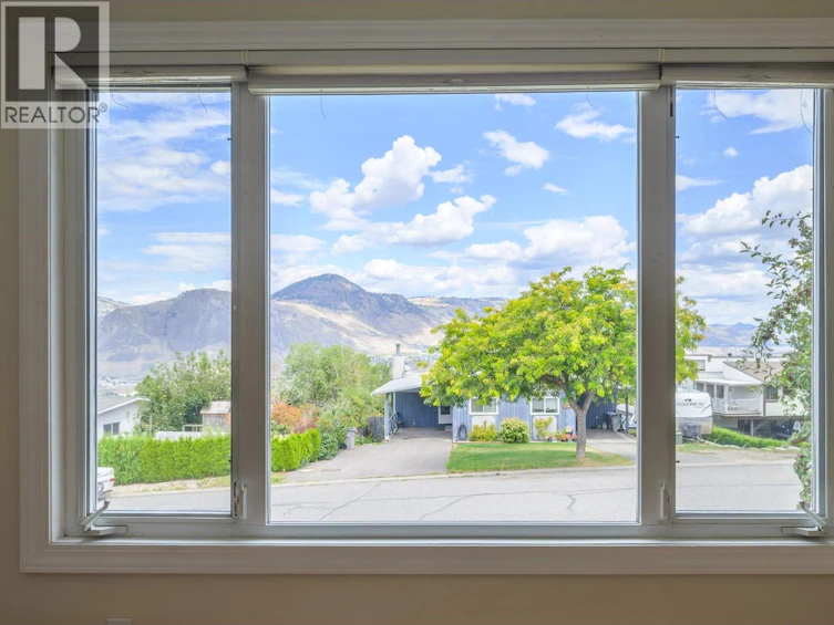 1210 Monashee Court, Kamloops, BC, V2C 6B3 - 10