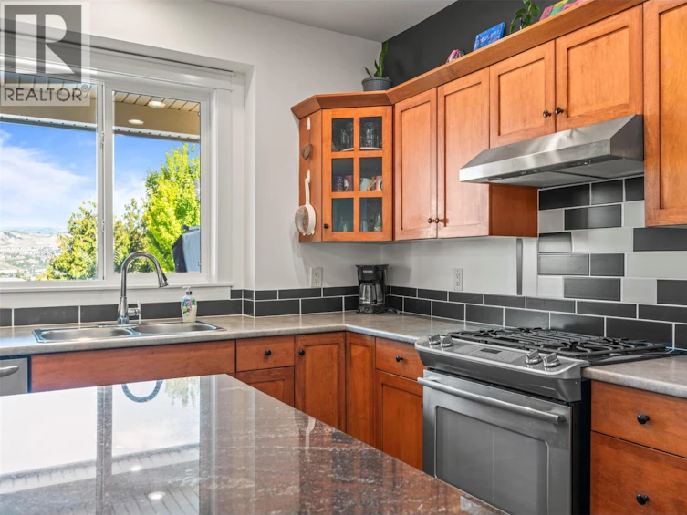 1041 Mt Atkinson Place, Vernon, BC, V1B 3Z2 - 11