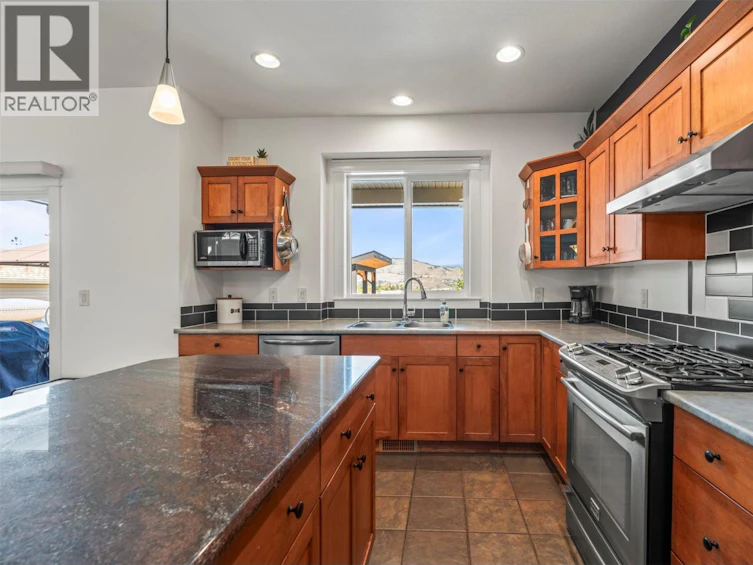 1041 Mt Atkinson Place, Vernon, BC, V1B 3Z2 - 12
