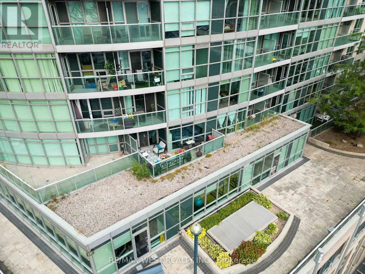 710-18 Yonge Street, Toronto, ON, M5M 3G5 - 3