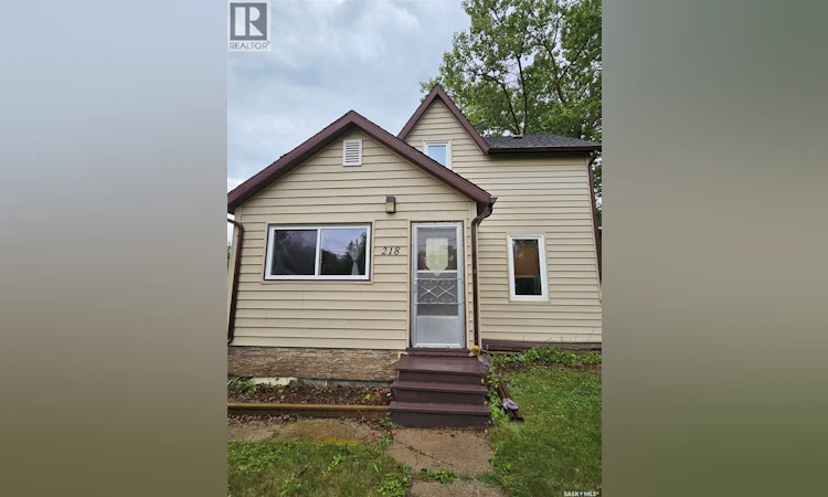 218 7th Street W