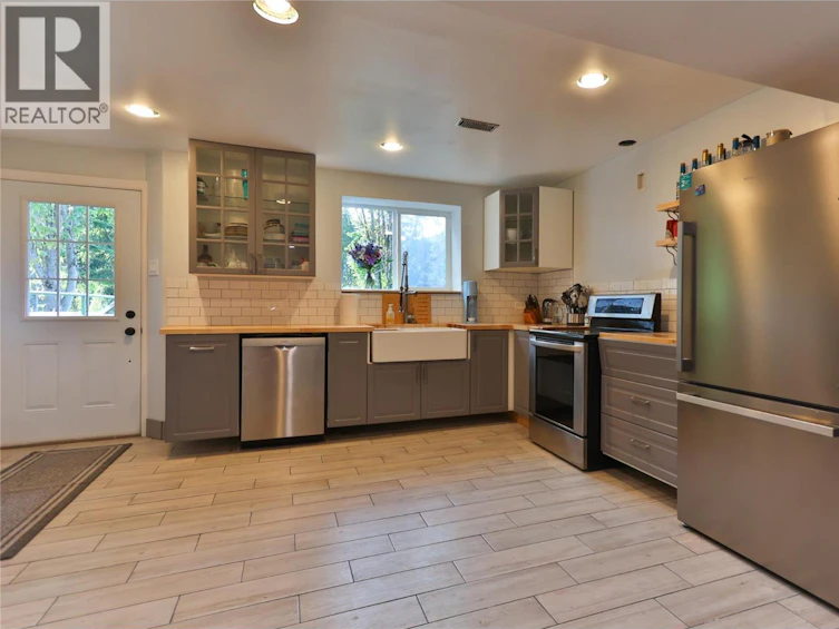 4161 Verigin Road, Nelson, BC, V1L 6V9 - 37