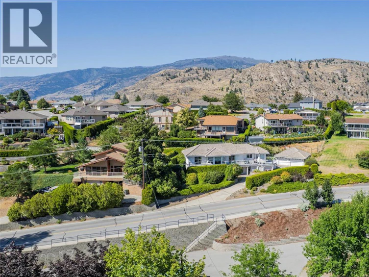 6752 Lakeside Drive, Oliver, BC, V0H 1T4 - 35