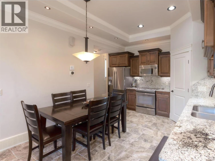 2571 Abbott Street, Kelowna, BC, V1Y 9T9 - 7