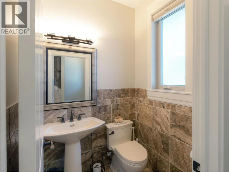 2571 Abbott Street, Kelowna, BC, V1Y 9T9 - 17