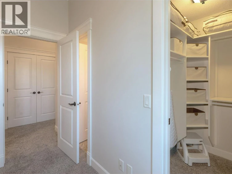 2575 Abbott Street, Kelowna, BC, V1Y 9T9 - 33
