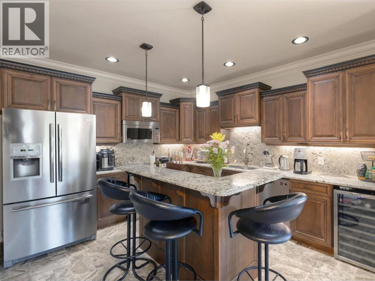 2575 Abbott Street, Kelowna, BC, V1Y 9T9 - 8