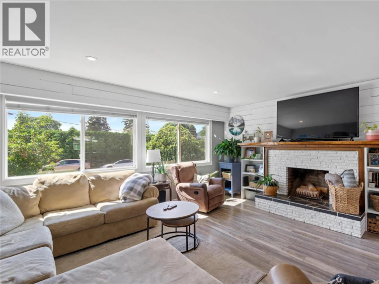 117 Mcculloch Drive, Penticton, BC, V2A 3P6 - 6