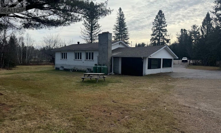 3877 17 Highway East