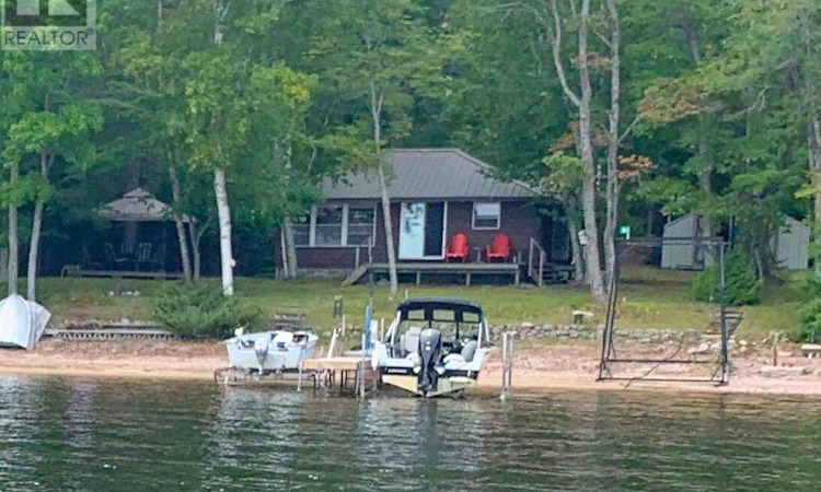 16 Muskie Bay Lake Nipissing