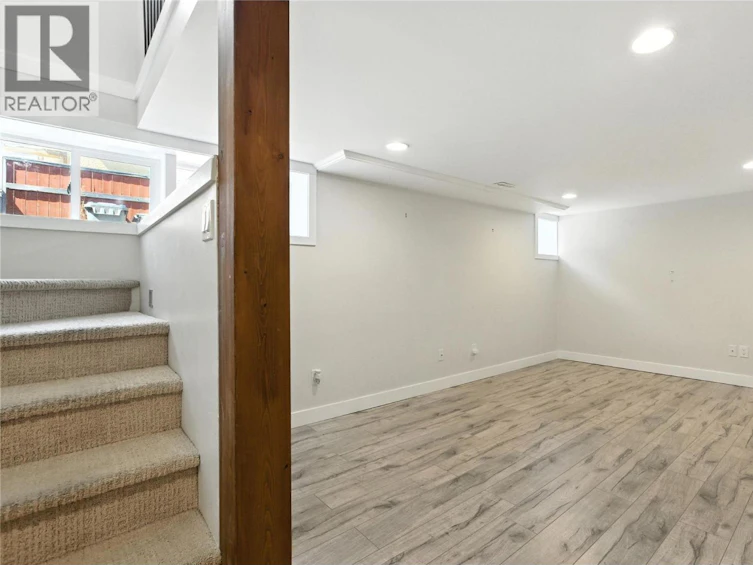2105 Valleyview Drive, Kamloops, BC, V2C 4C3 - 29
