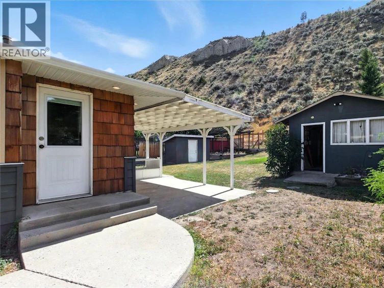 2105 Valleyview Drive, Kamloops, BC, V2C 4C3 - 9