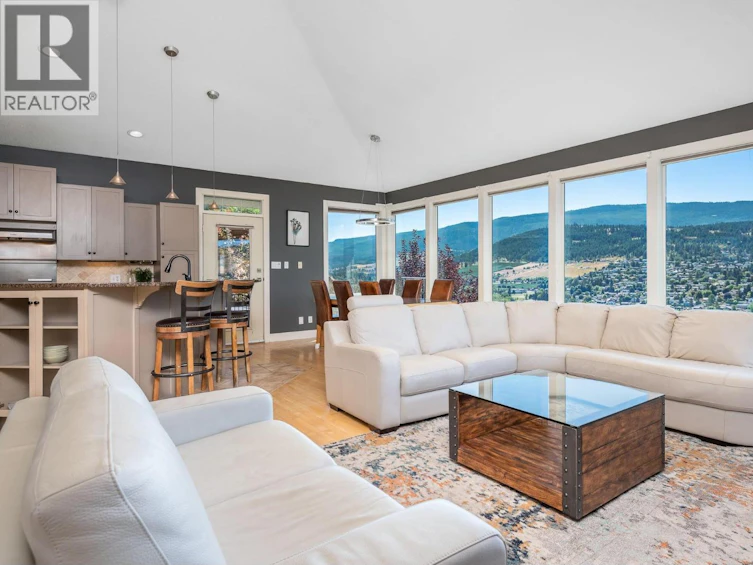 11 Bayview Heights, Coldstream, BC, V1B 2B9 - 12