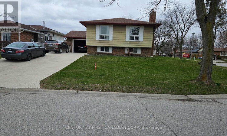 45 Locust Crescent