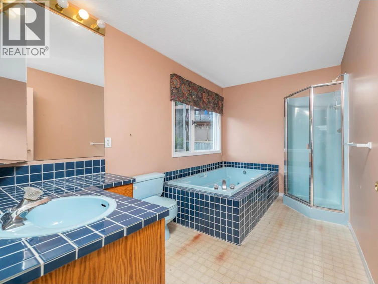 50 Lochhaven Court, Coldstream, BC, V1B 2G9 - 25