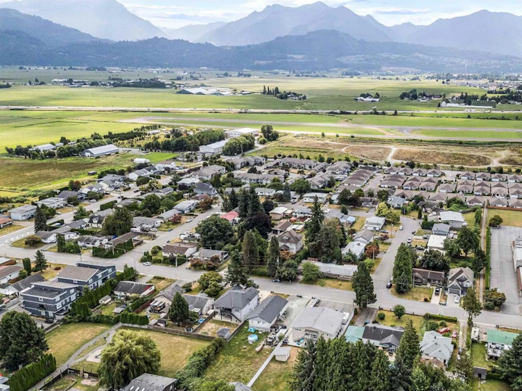46465 South Brooks Avenue, Chilliwack Proper, Chilliwack, BC, V2P 1C6 - 7