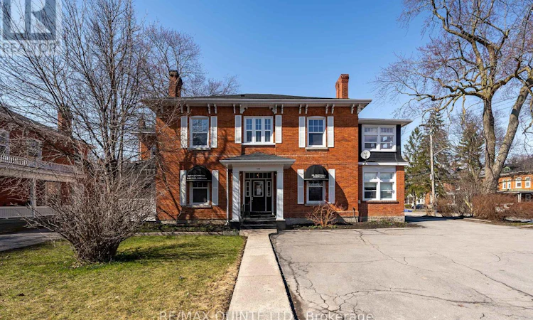 156 Bridge Street E