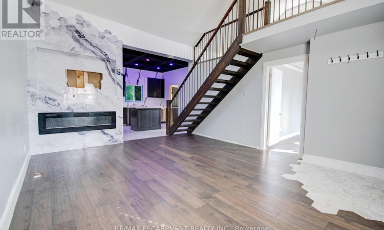 85 East 37th Street