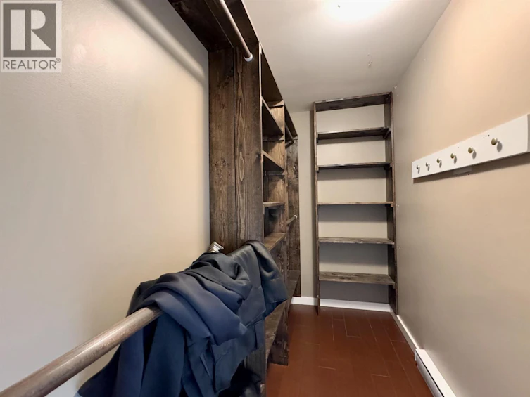 5553 Park Drive, 103 Mile House, BC, V0K 2E1 - 7
