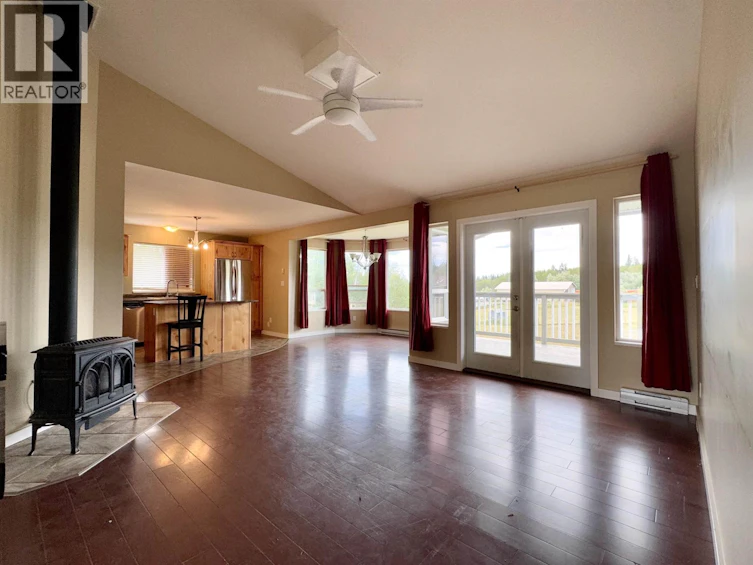 5553 Park Drive, 103 Mile House, BC, V0K 2E1 - 16
