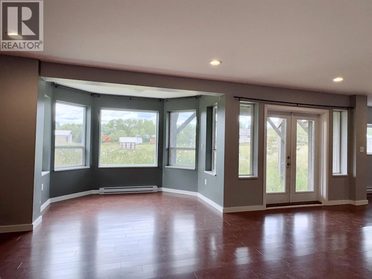 5553 Park Drive, 103 Mile House, BC, V0K 2E1 - 26