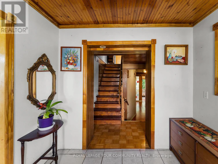 204 Woodland Avenue, Georgina, ON, L4P 2M8 - 7