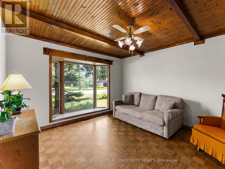 204 Woodland Avenue, Georgina, ON, L4P 2M8 - 11