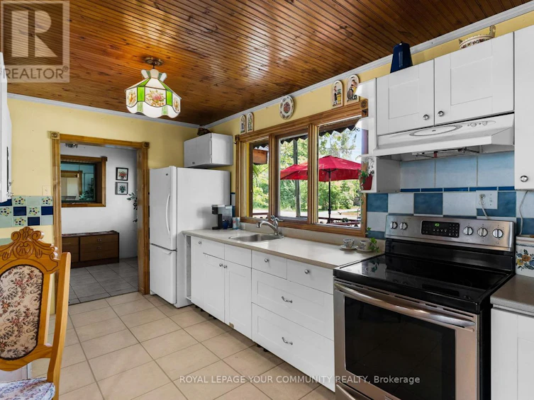 204 Woodland Avenue, Georgina, ON, L4P 2M8 - 9