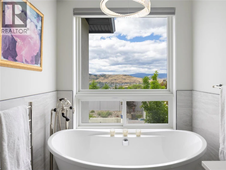 640 Mt. Ida Crescent, Coldstream, BC, V1B 4G3 - 27