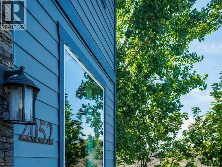 2052 Sunview Drive, West Kelowna, BC, V1Z 3X6 - 5