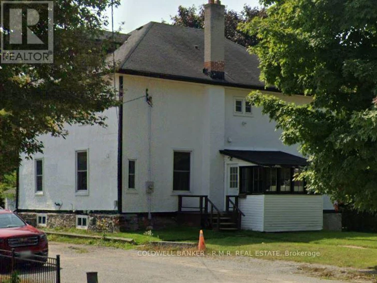 5 Vipond Road, Whitby, ON, L1M 1B3 - 4