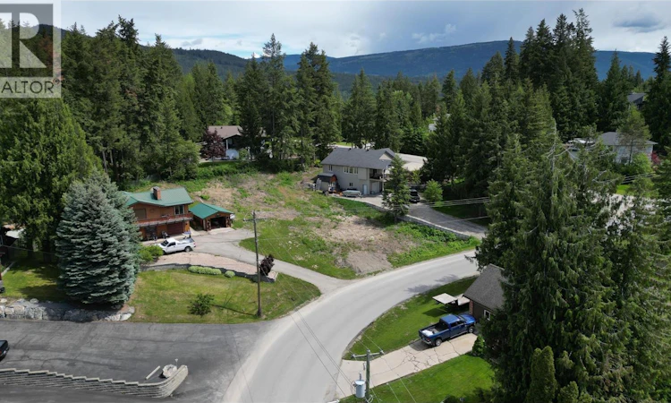 2902 Cedar Drive