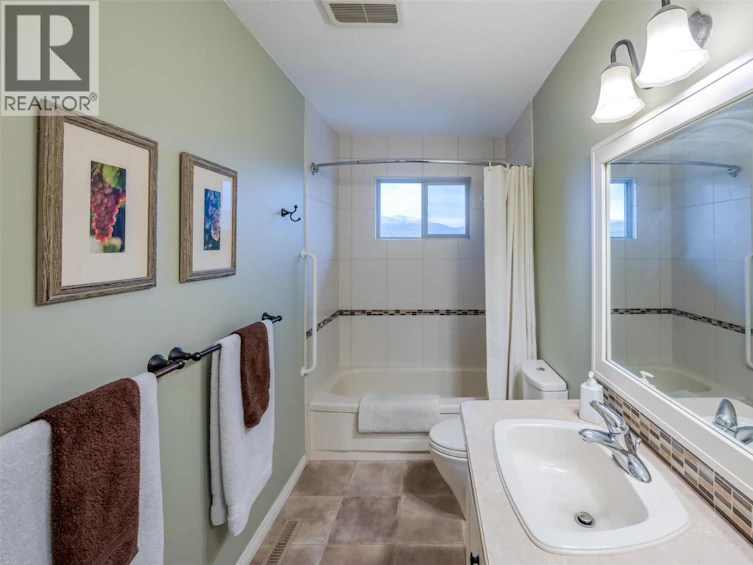949 Panorama Crescent, Oliver, BC, V0H 1T6 - 23