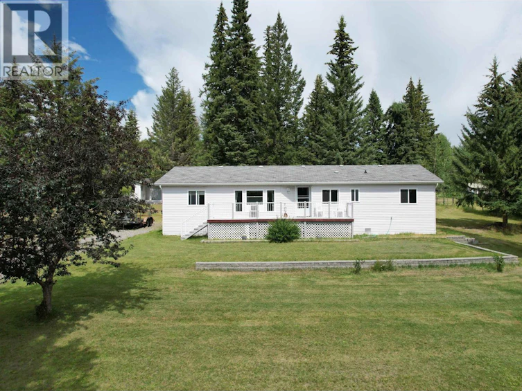 6089 Lakeshore Drive, 100 Mile House, BC, V0K 2E3 - 4