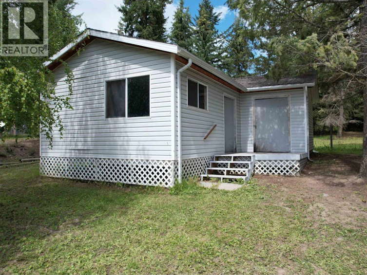 6089 Lakeshore Drive, 100 Mile House, BC, V0K 2E3 - 6