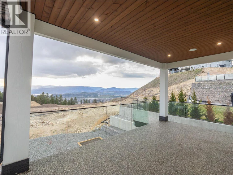 718 Carnoustie Drive, Kelowna, BC, V1P 1V2 - 22