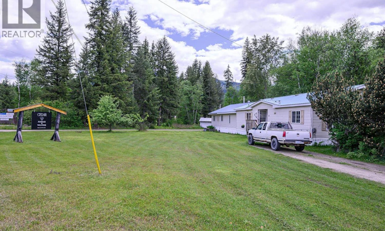 32 N E Old Thompson Highway