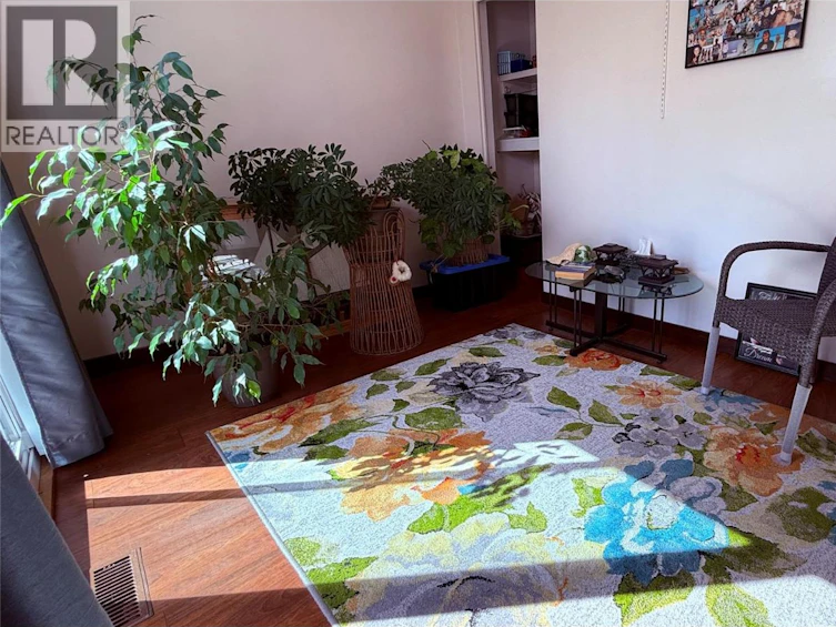 654 Sixth Avenue, Midway, BC, V0H 1M0 - 35