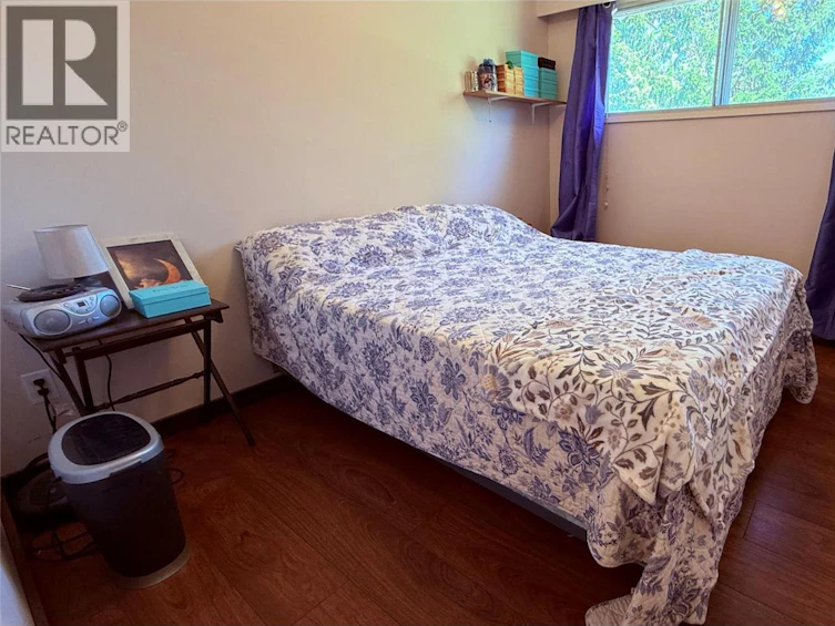 654 Sixth Avenue, Midway, BC, V0H 1M0 - 30