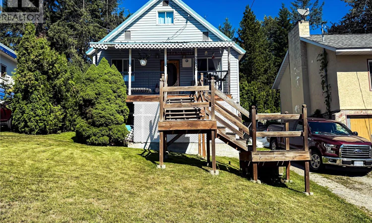 2246 Kootenay Avenue