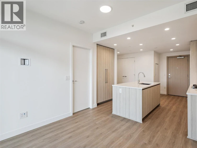 809-238 Leon Avenue, Kelowna, BC, V1Y 0N6 - 2