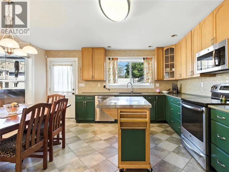 698 Porterfield Road, Kamloops, BC, V2B 6M6 - 14