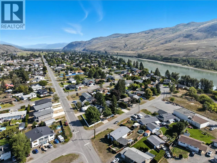 698 Porterfield Road, Kamloops, BC, V2B 6M6 - 12