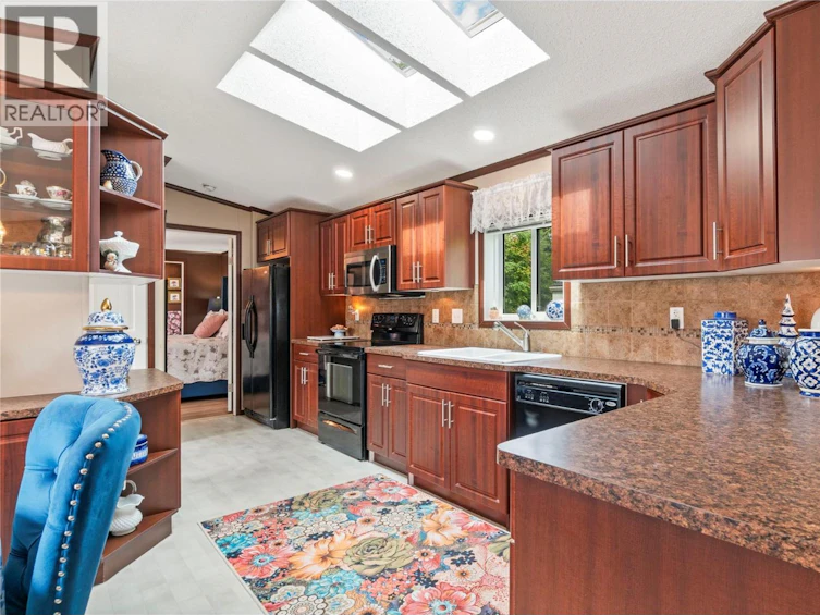 7-3350 Northeast 10th Avenue, Salmon Arm, BC, V1E 1J6 - 9