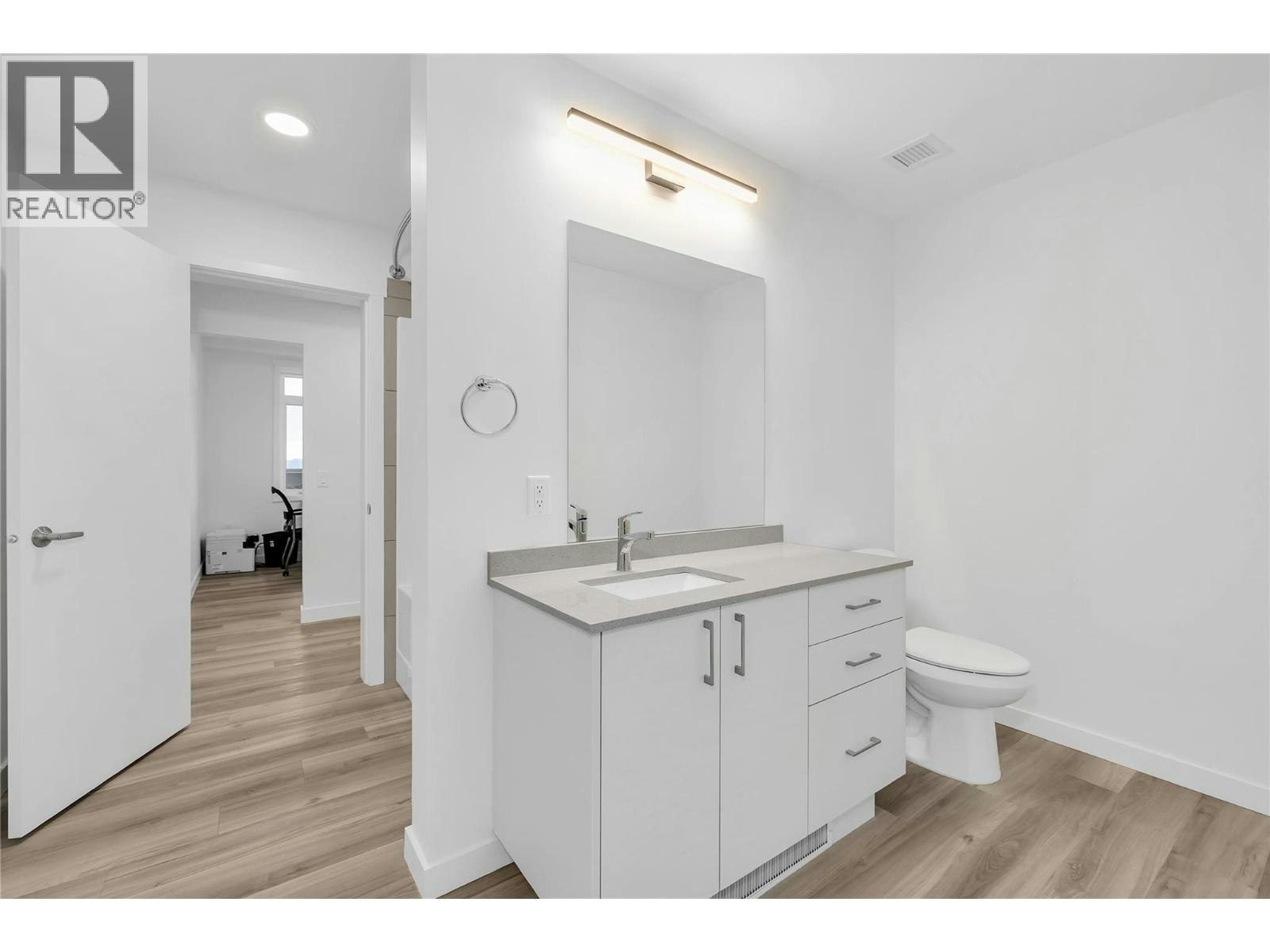 117-1057 Frost Road, Kelowna, BC, V1W 0G8 - 23